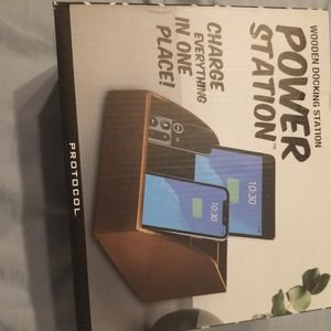 Power docking station